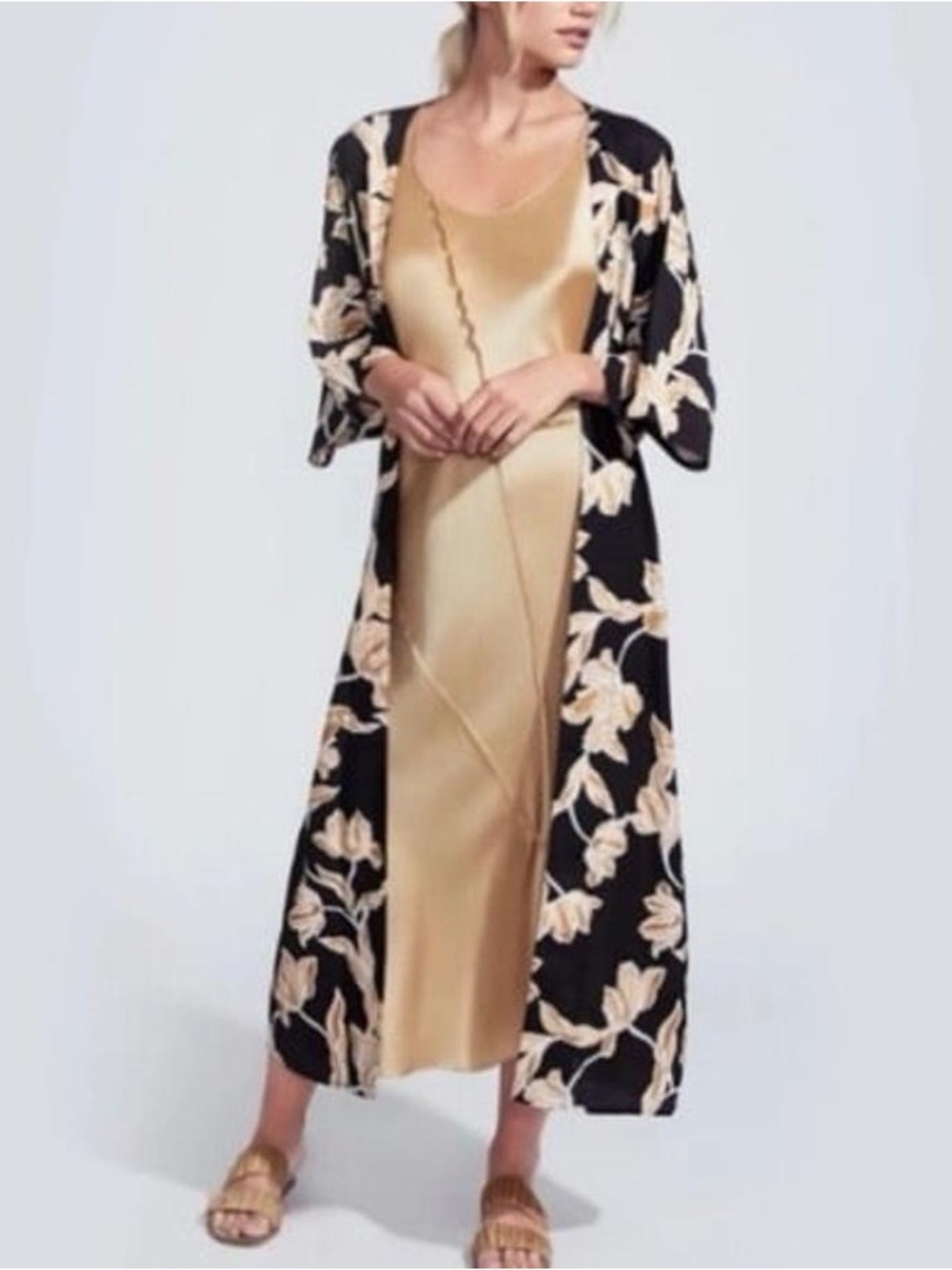 Maison du Soir floral kimono black and tan long coverup robe size small/medium